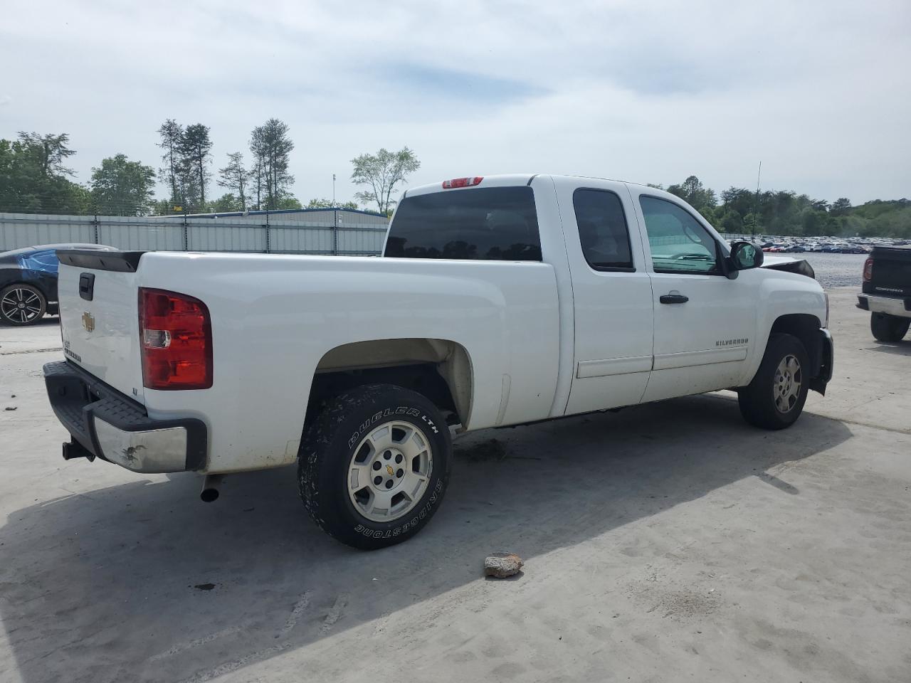 Photo 2 VIN: 1GCRCSE0XDZ383658 - CHEVROLET SILVERADO 