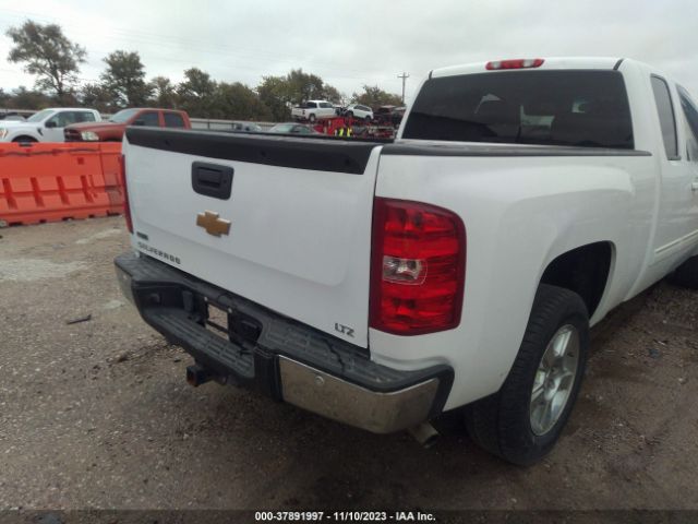 Photo 3 VIN: 1GCRCTE09CZ211366 - CHEVROLET SILVERADO 1500 