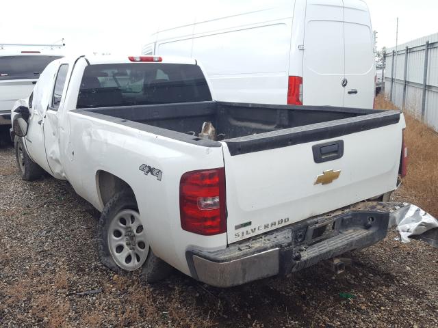 Photo 2 VIN: 1GCRKPE03BZ159726 - CHEVROLET SILVERADO 