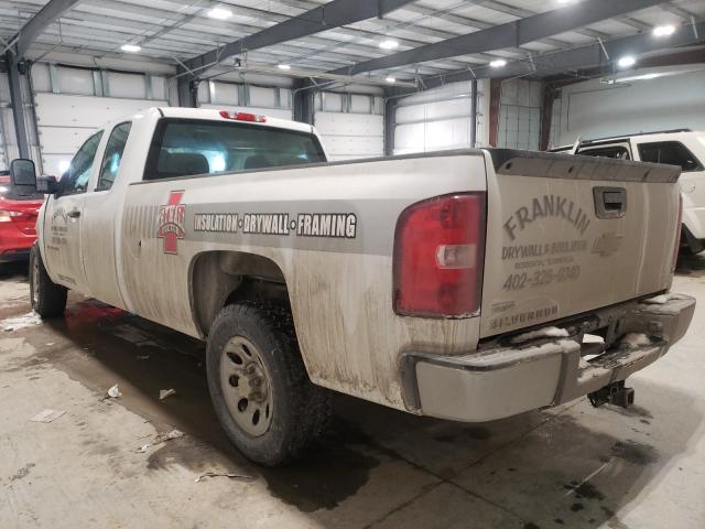 Photo 2 VIN: 1GCRKPE08BZ322807 - CHEVROLET SILVERADO 