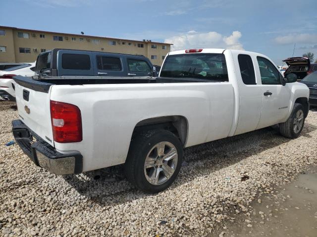 Photo 2 VIN: 1GCRKPE09BZ168575 - CHEVROLET SILVERADO 