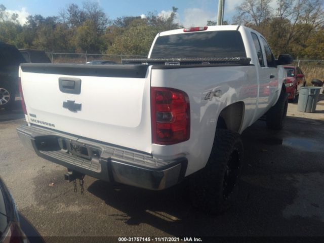 Photo 3 VIN: 1GCRKPE32BZ150509 - CHEVROLET SILVERADO 1500 