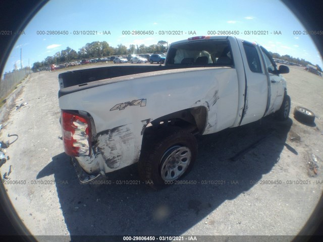 Photo 3 VIN: 1GCRKPE34BZ300863 - CHEVROLET SILVERADO 1500 