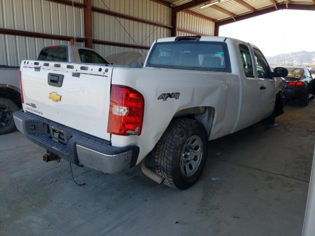 Photo 2 VIN: 1GCRKPE36BZ455253 - CHEVROLET SILVERADO 