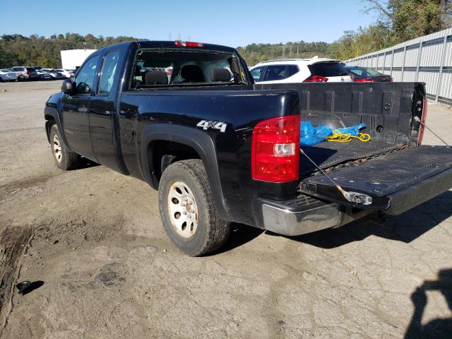 Photo 2 VIN: 1GCRKPE72CZ188486 - CHEVROLET SILVERADO 