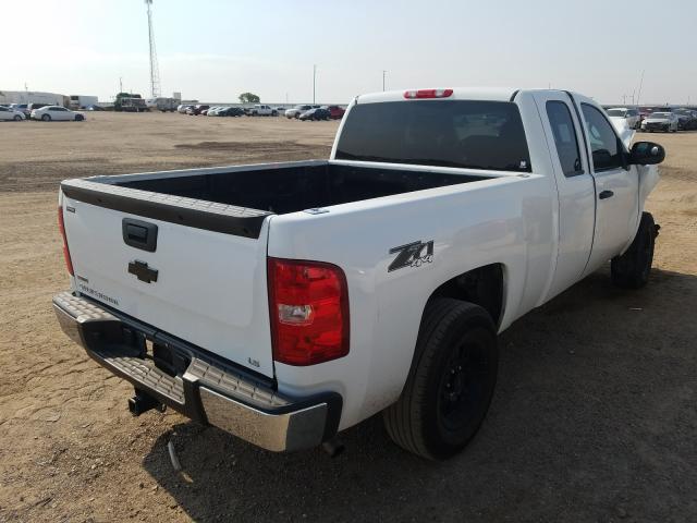 Photo 3 VIN: 1GCRKPE76CZ318463 - CHEVROLET SILVERADO 