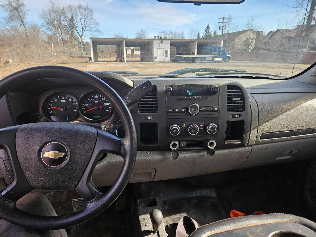 Photo 9 VIN: 1GCRKPE77DZ212069 - CHEVROLET SILVERADO 