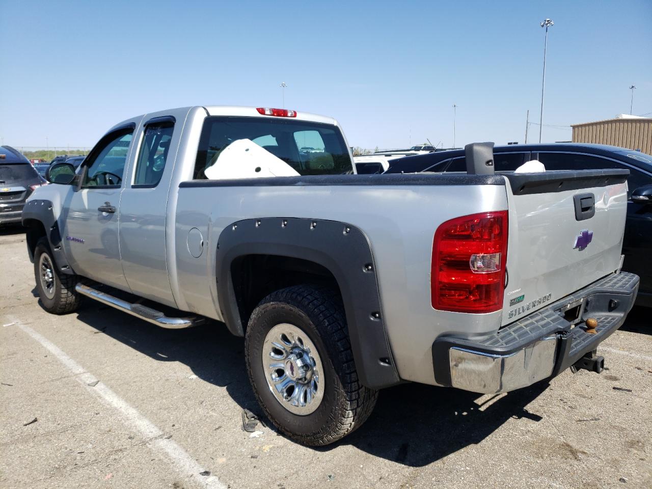 Photo 1 VIN: 1GCRKPEA0BZ371055 - CHEVROLET SILVERADO 