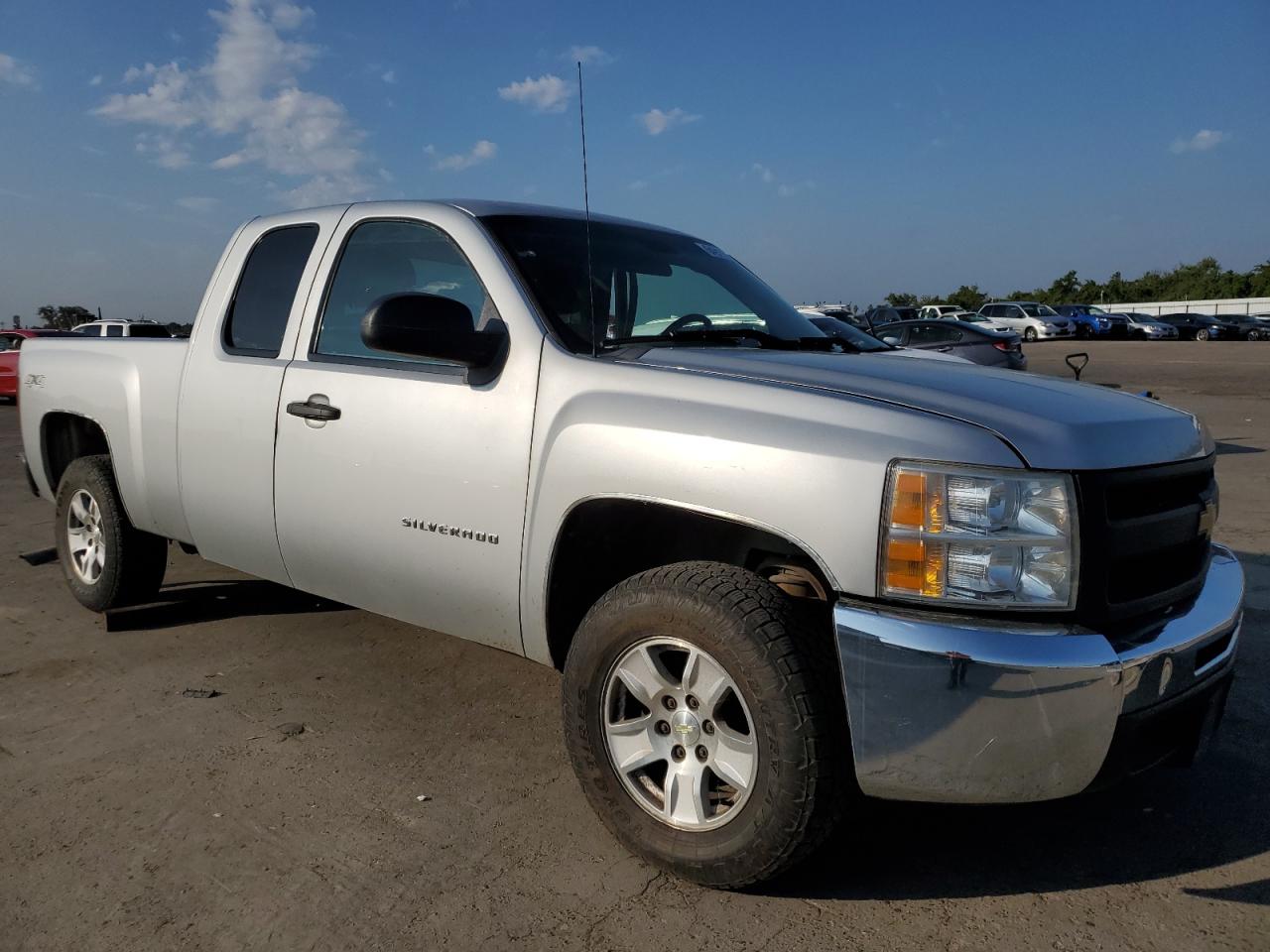 Photo 3 VIN: 1GCRKPEA5CZ148642 - CHEVROLET SILVERADO 