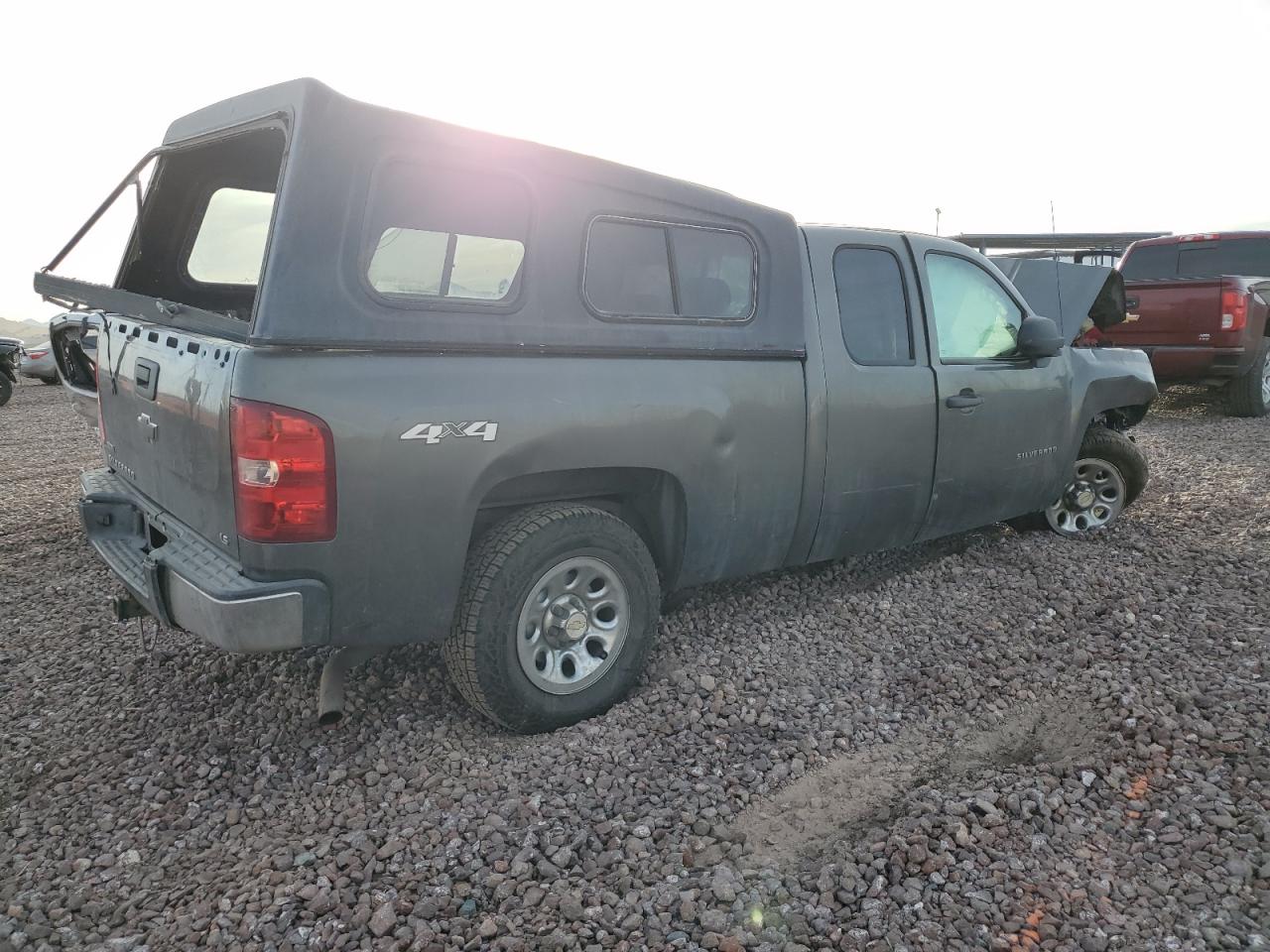 Photo 2 VIN: 1GCRKREA0BZ119544 - CHEVROLET SILVERADO 