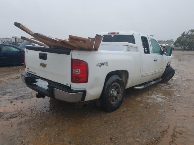 Photo 3 VIN: 1GCRKREA2BZ318451 - CHEVROLET SILVERADO 