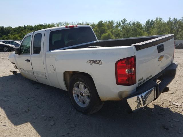 Photo 2 VIN: 1GCRKREA3BZ132532 - CHEVROLET SILVERADO 