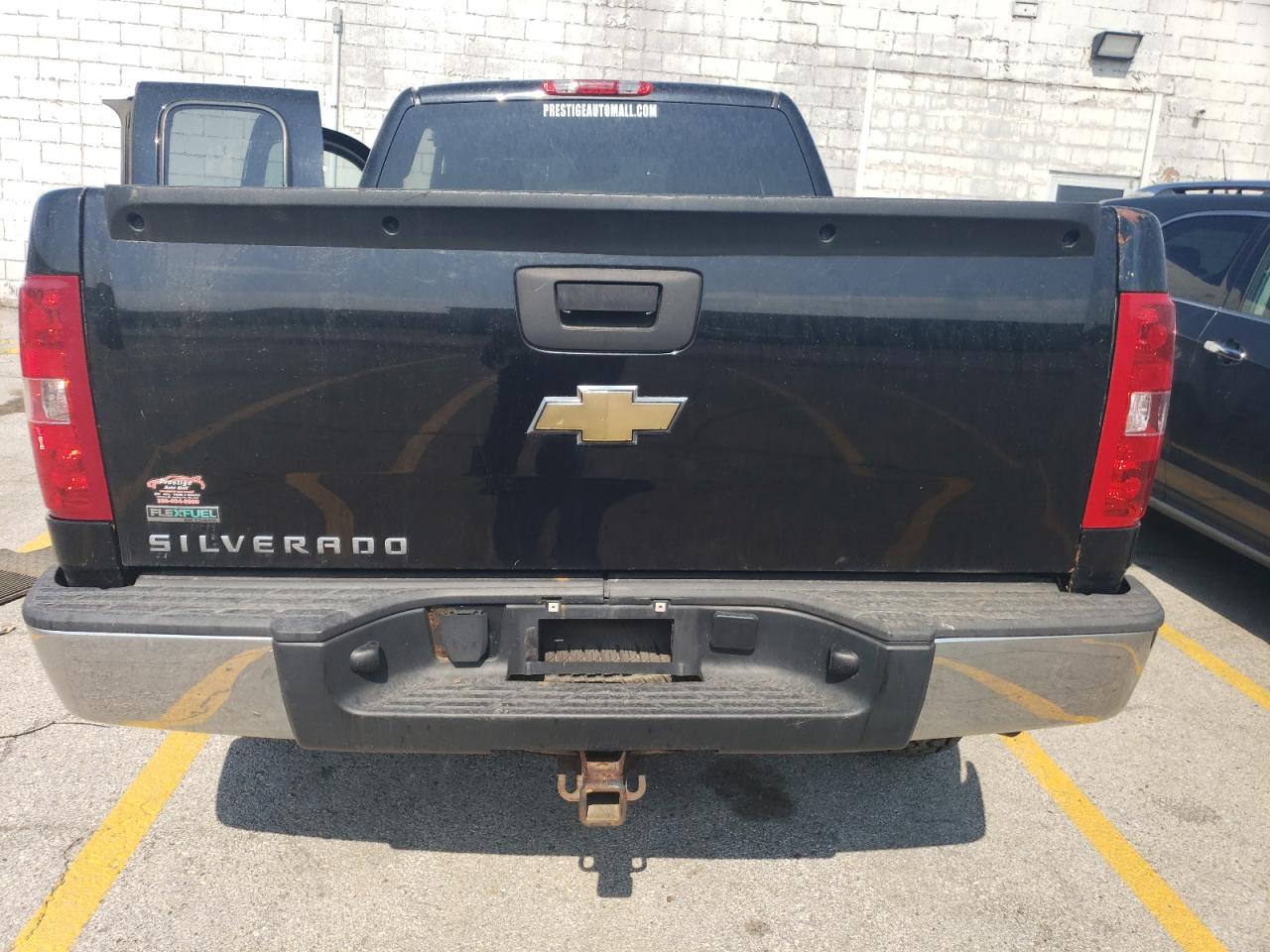 Photo 9 VIN: 1GCRKREA3BZ257434 - CHEVROLET SILVERADO 