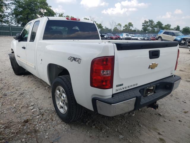 Photo 2 VIN: 1GCRKREA4BZ248094 - CHEVROLET SILVERADO 