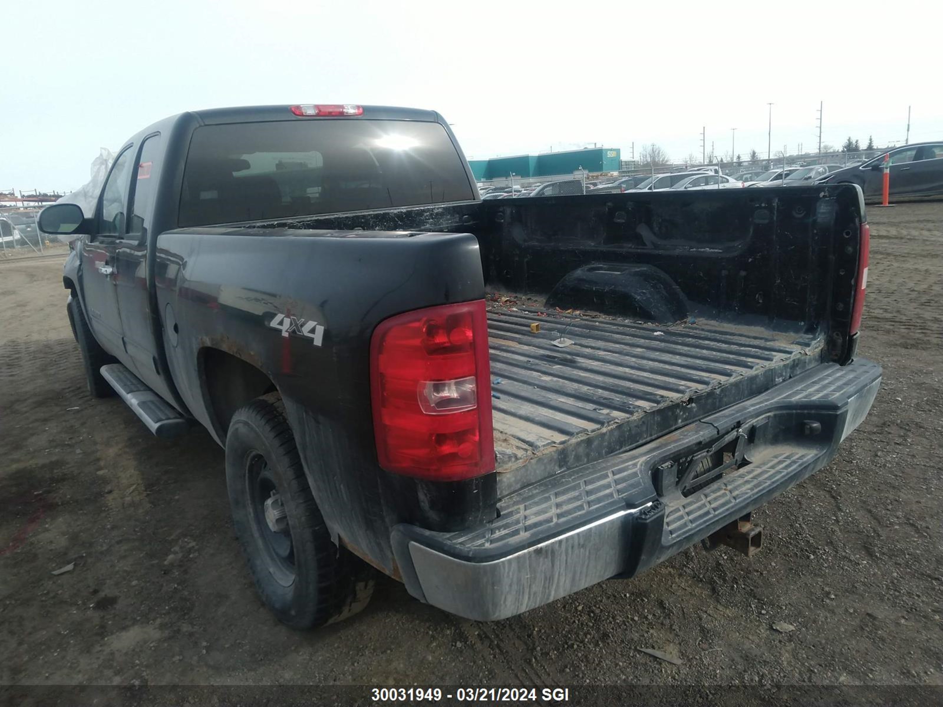 Photo 2 VIN: 1GCRKREA4CZ247352 - CHEVROLET SILVERADO 