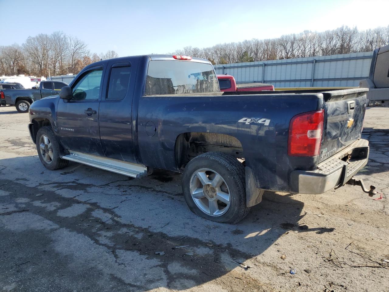 Photo 1 VIN: 1GCRKREA7CZ147083 - CHEVROLET SILVERADO 