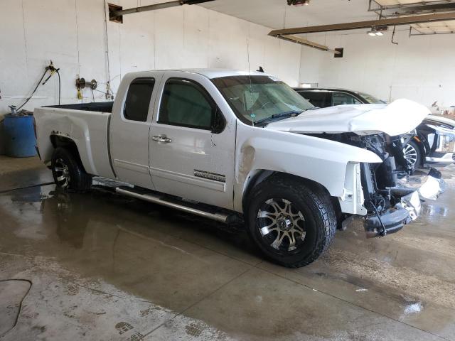 Photo 3 VIN: 1GCRKREAXDZ241587 - CHEVROLET SILVERADO 