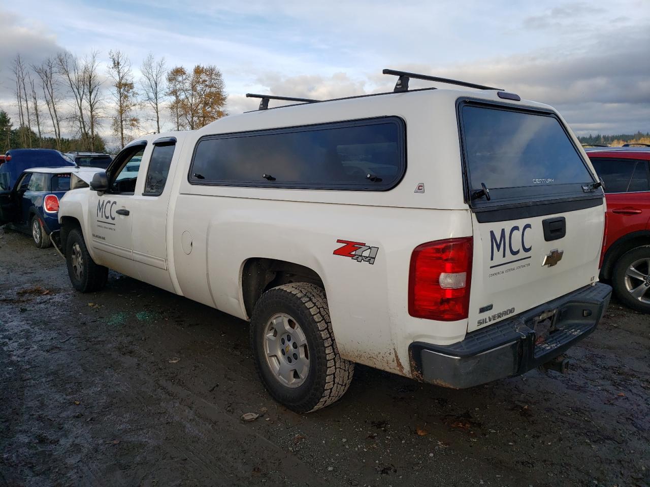 Photo 1 VIN: 1GCRKSE00BZ185445 - CHEVROLET SILVERADO 