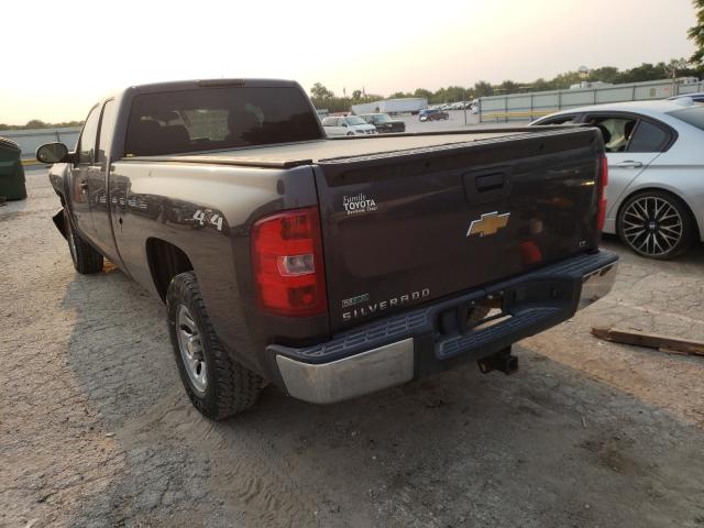 Photo 2 VIN: 1GCRKSE05BZ151176 - CHEVROLET SILVERADO 