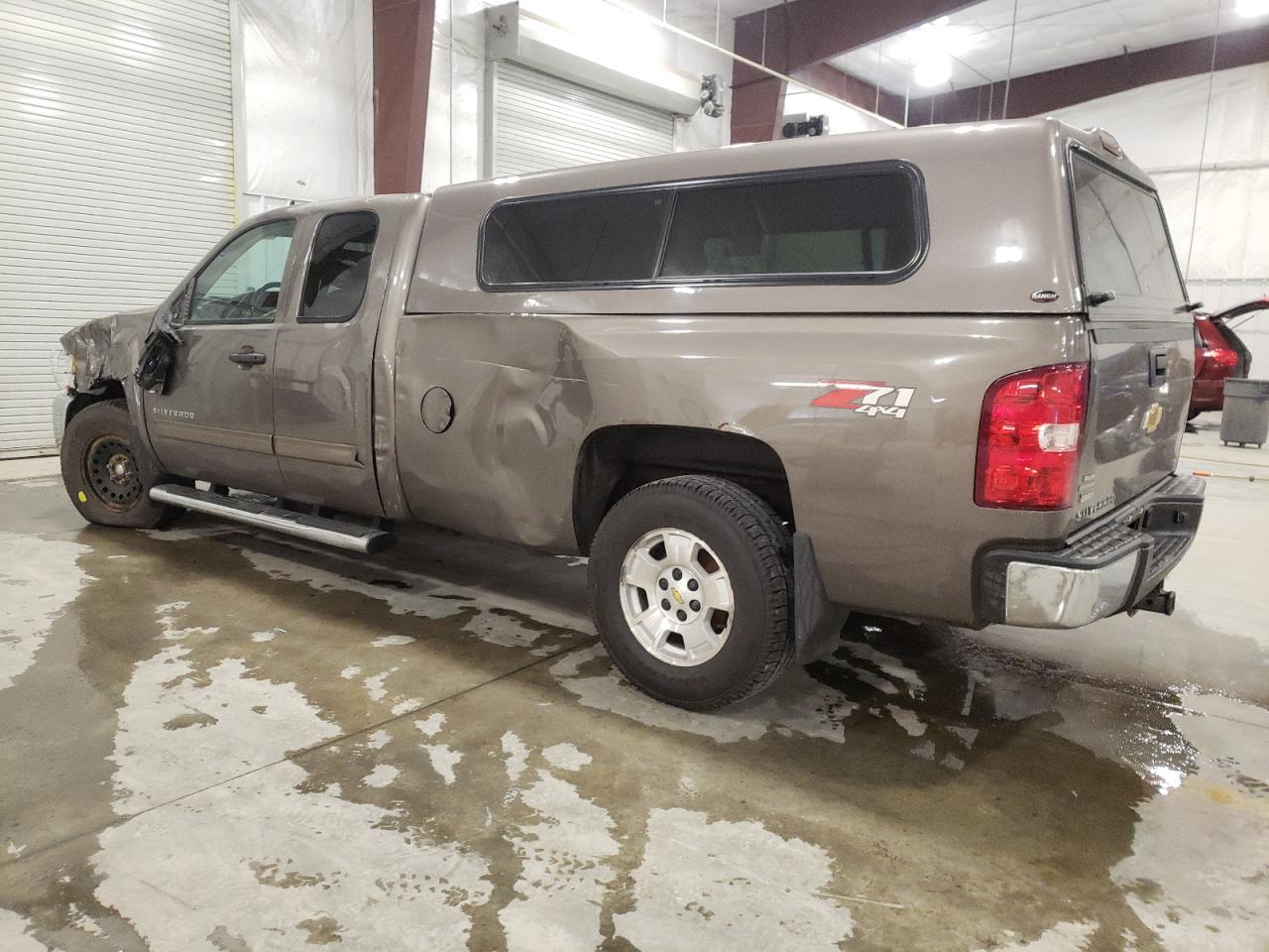 Photo 1 VIN: 1GCRKSE05CZ282318 - CHEVROLET SILVERADO 