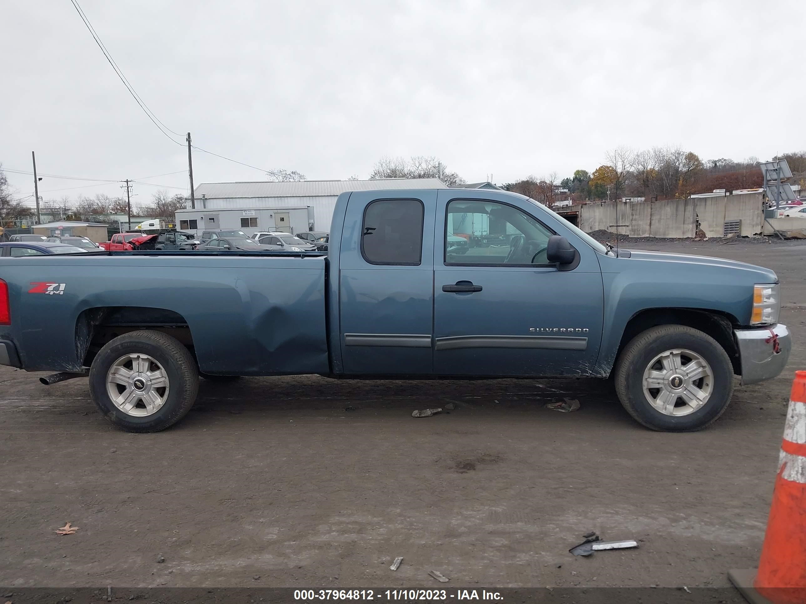 Photo 12 VIN: 1GCRKSE07DZ294441 - CHEVROLET SILVERADO 