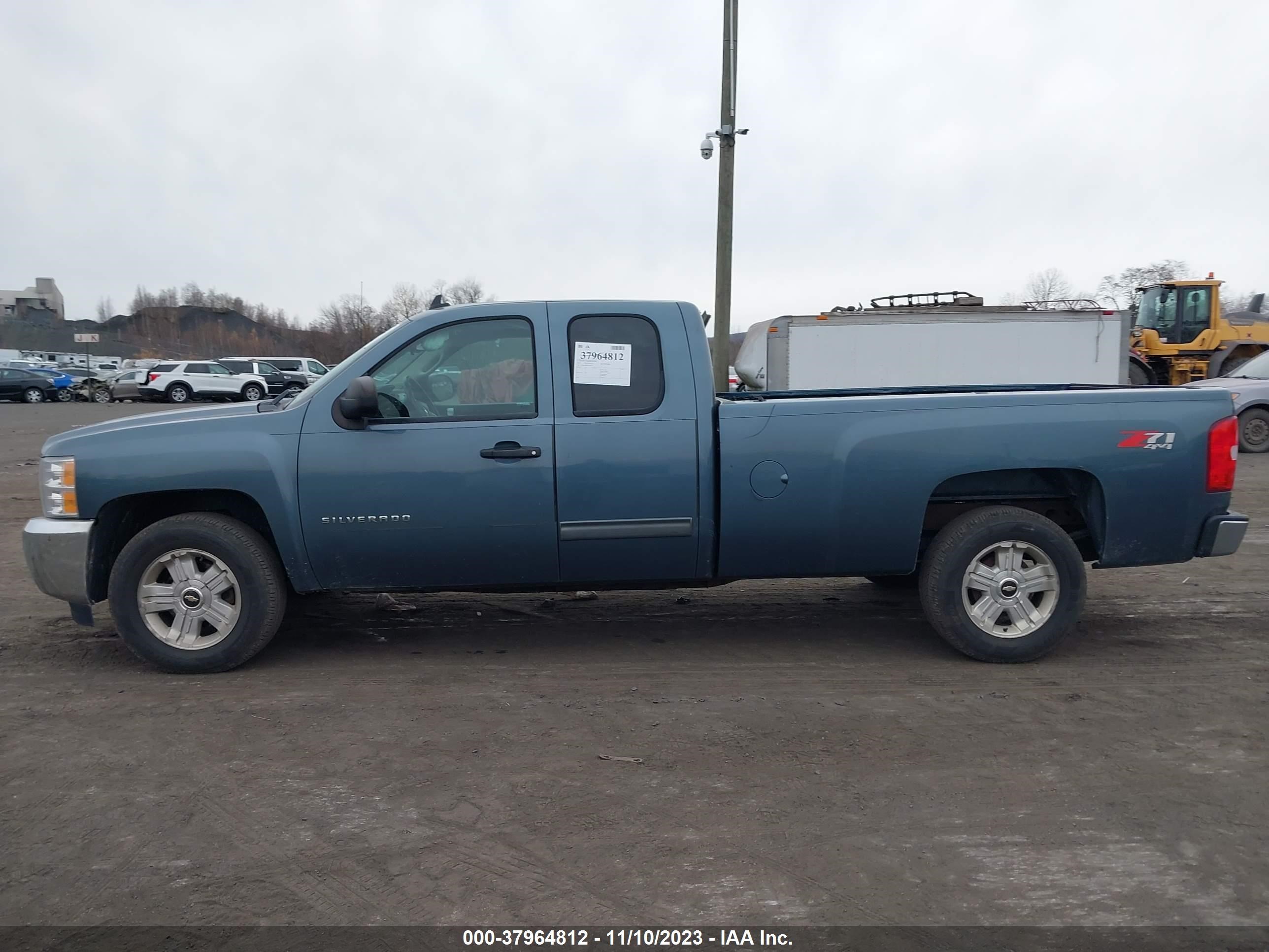 Photo 13 VIN: 1GCRKSE07DZ294441 - CHEVROLET SILVERADO 