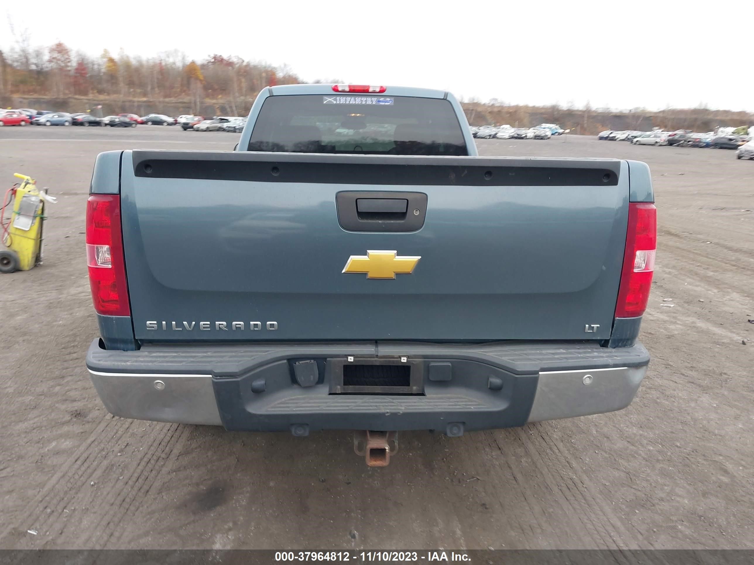 Photo 15 VIN: 1GCRKSE07DZ294441 - CHEVROLET SILVERADO 