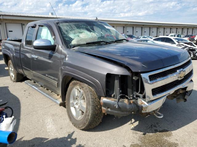 Photo 0 VIN: 1GCRKSE30BZ102896 - CHEVROLET SILVERADO 