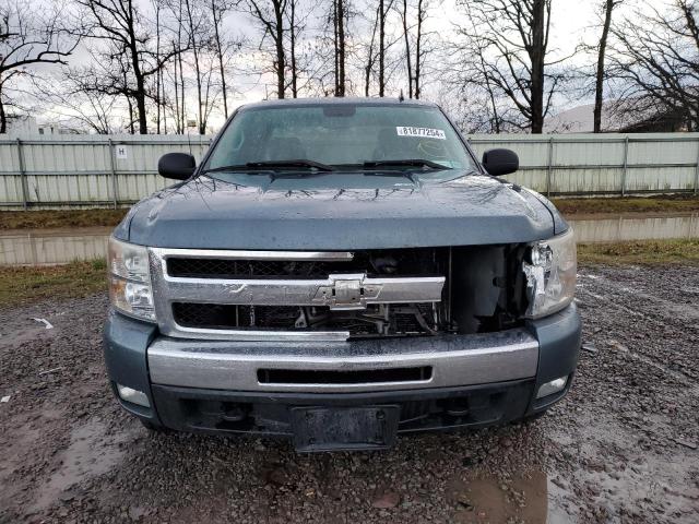 Photo 4 VIN: 1GCRKSE30BZ273647 - CHEVROLET SILVERADO 