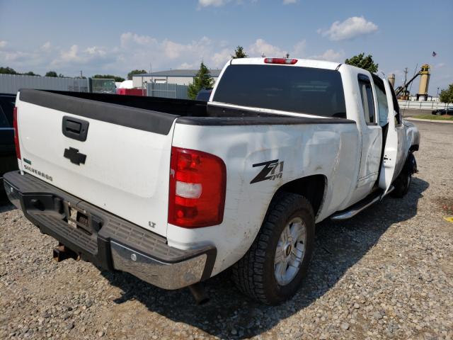 Photo 3 VIN: 1GCRKSE30BZ310583 - CHEVROLET SILVERADO 