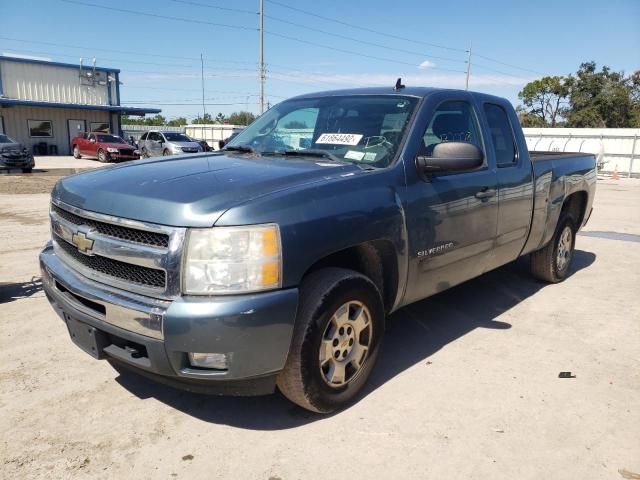 Photo 1 VIN: 1GCRKSE30BZ310809 - CHEVROLET SILVERADO 