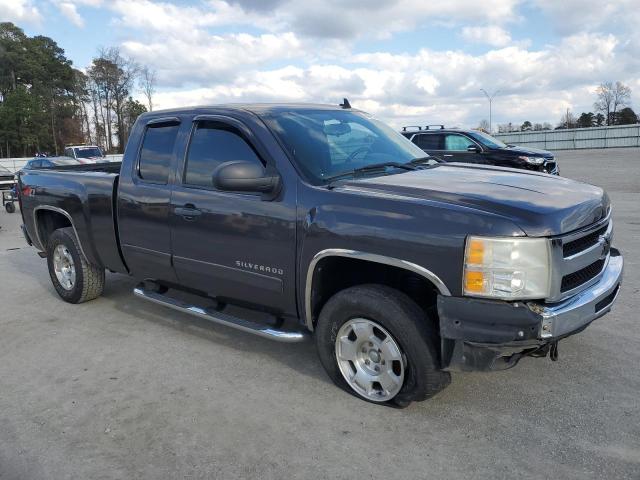 Photo 3 VIN: 1GCRKSE30BZ311250 - CHEVROLET SILVERADO 