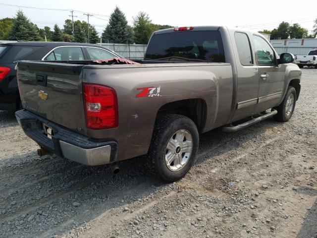 Photo 3 VIN: 1GCRKSE30BZ318439 - CHEVROLET SILVERADO 