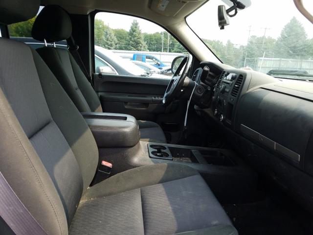 Photo 4 VIN: 1GCRKSE30BZ318439 - CHEVROLET SILVERADO 