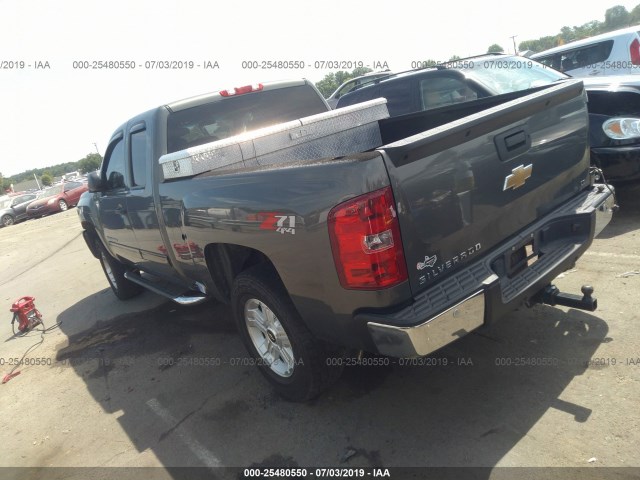 Photo 2 VIN: 1GCRKSE30BZ350923 - CHEVROLET SILVERADO 1500 