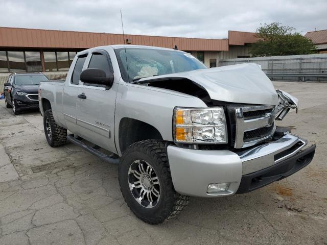 Photo 3 VIN: 1GCRKSE30BZ355510 - CHEVROLET SILVERADO 