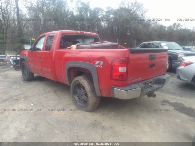 Photo 2 VIN: 1GCRKSE30BZ360089 - CHEVROLET SILVERADO 1500 