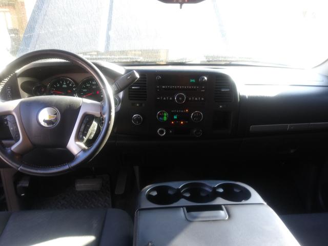 Photo 8 VIN: 1GCRKSE31BZ104088 - CHEVROLET SILVERADO 