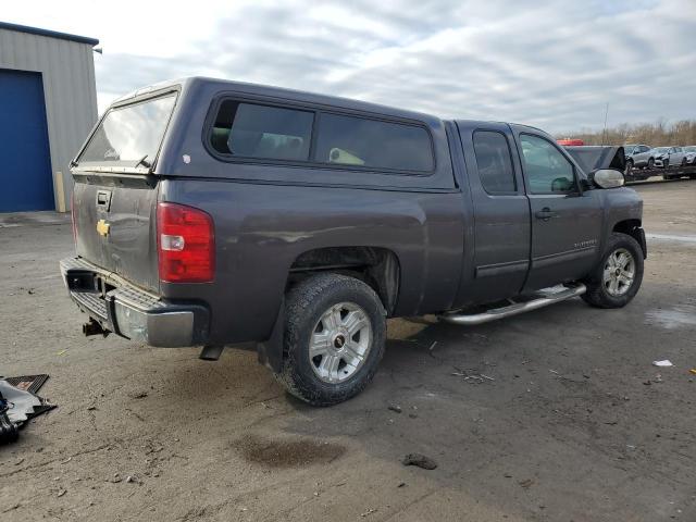 Photo 2 VIN: 1GCRKSE31BZ130383 - CHEVROLET SILVERADO 