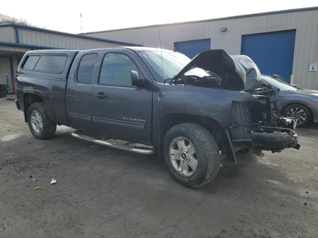 Photo 3 VIN: 1GCRKSE31BZ130383 - CHEVROLET SILVERADO 