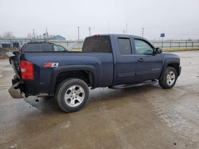 Photo 2 VIN: 1GCRKSE31BZ149841 - CHEVROLET SILVERADO 