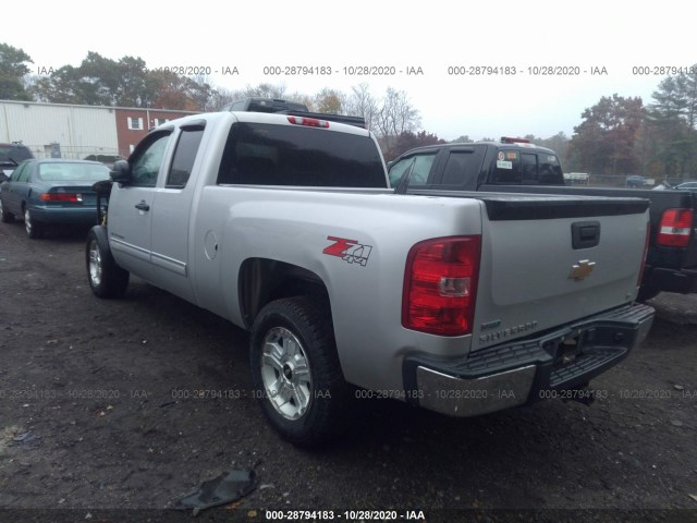 Photo 2 VIN: 1GCRKSE31BZ267355 - CHEVROLET SILVERADO 1500 