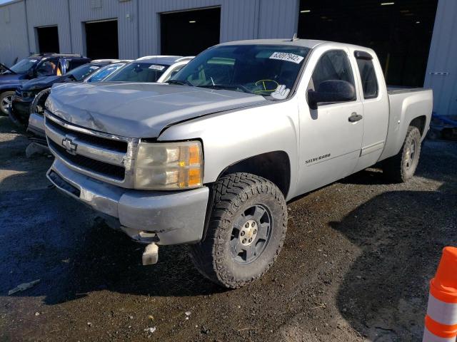 Photo 1 VIN: 1GCRKSE31BZ268098 - CHEVROLET SILVERADO 