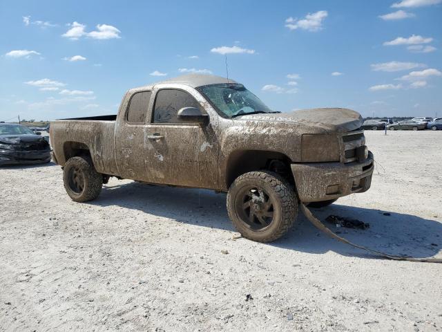 Photo 3 VIN: 1GCRKSE31BZ301018 - CHEVROLET SILVERADO 