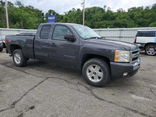 Photo 3 VIN: 1GCRKSE31BZ311449 - CHEVROLET SILVERADO 