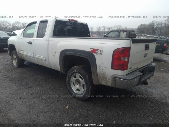 Photo 2 VIN: 1GCRKSE31BZ391240 - CHEVROLET SILVERADO 1500 