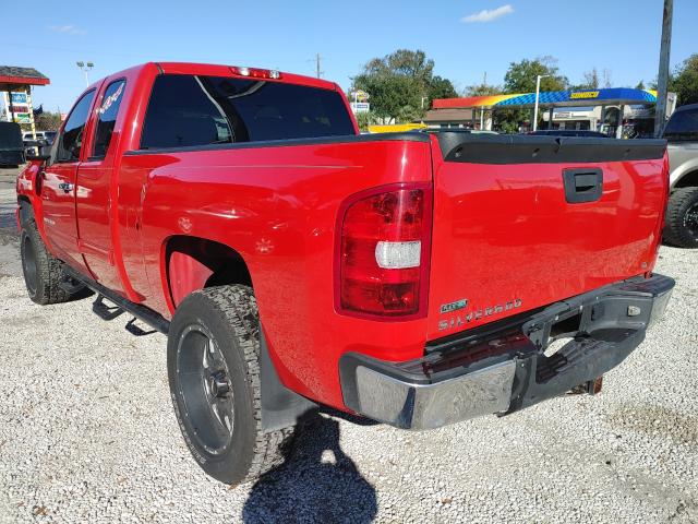 Photo 2 VIN: 1GCRKSE31BZ460427 - CHEVROLET SILVERADO 