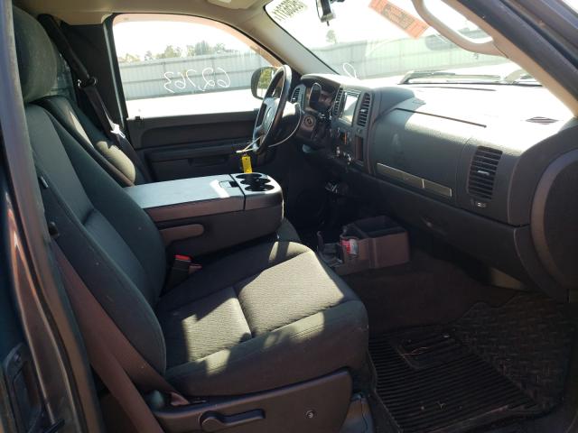 Photo 4 VIN: 1GCRKSE31BZ463649 - CHEVROLET SILVERADO 