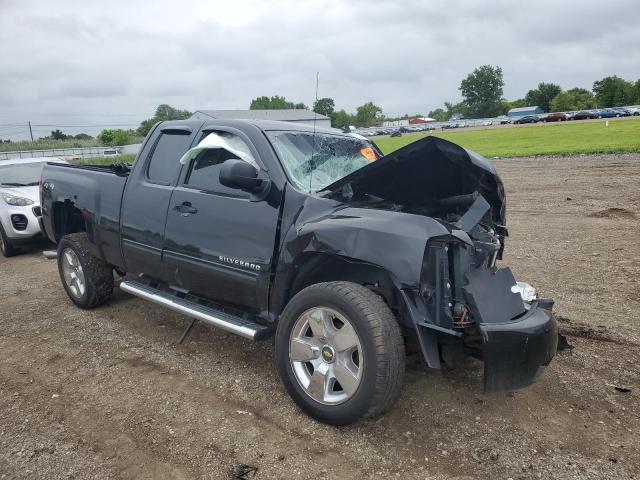 Photo 3 VIN: 1GCRKSE32BZ381896 - CHEVROLET SILVERADO 