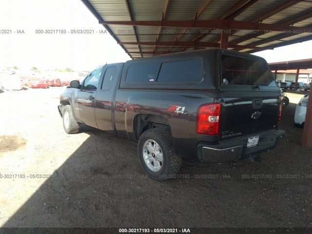 Photo 2 VIN: 1GCRKSE32BZ441675 - CHEVROLET SILVERADO 1500 